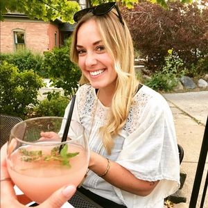 Meet your Posher, Kim